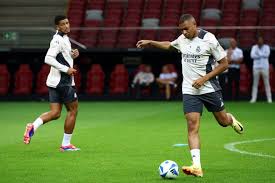 阿尔瓦雷斯 阿尔瓦雷斯