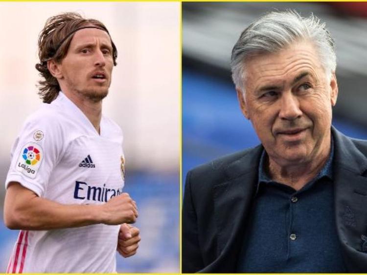 持韩国队的 持韩国队的