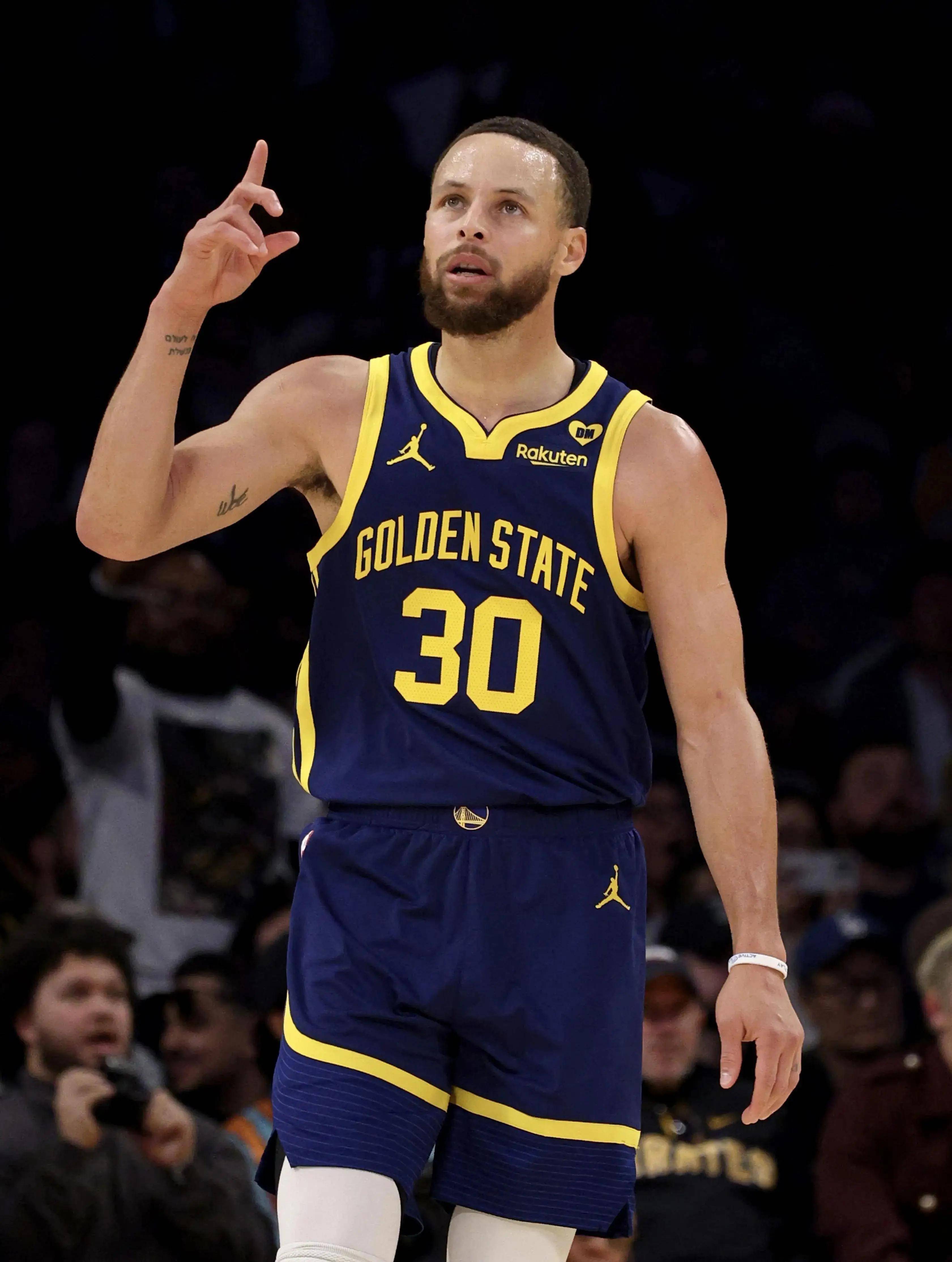 赛场需要成 赛场需要成